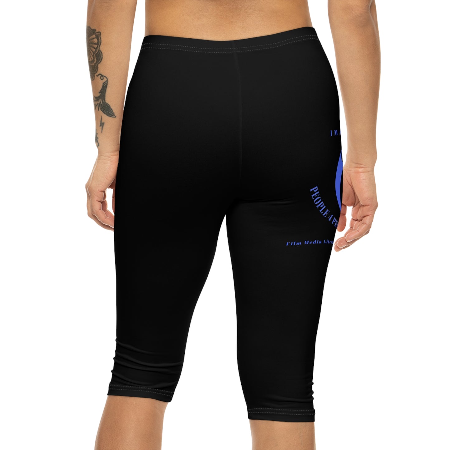 Leggings capri con mensaje de empoderamiento para mujer: ropa deportiva con estilo